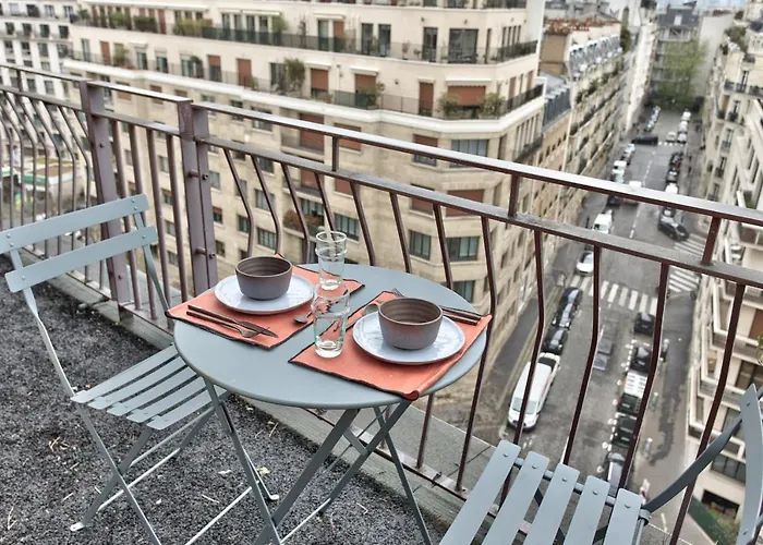 Doumer Et Son Balcon - Welkeys Paris
