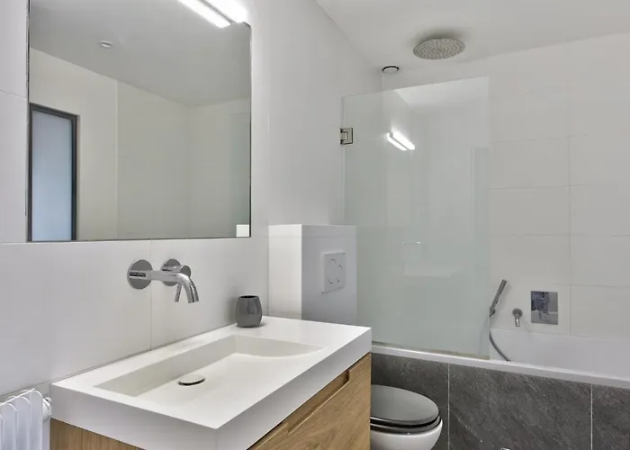 Doumer Et Son Balcon - Welkeys Apartamento